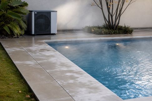 5 solutions efficaces pour optimiser le chauffage de votre piscine